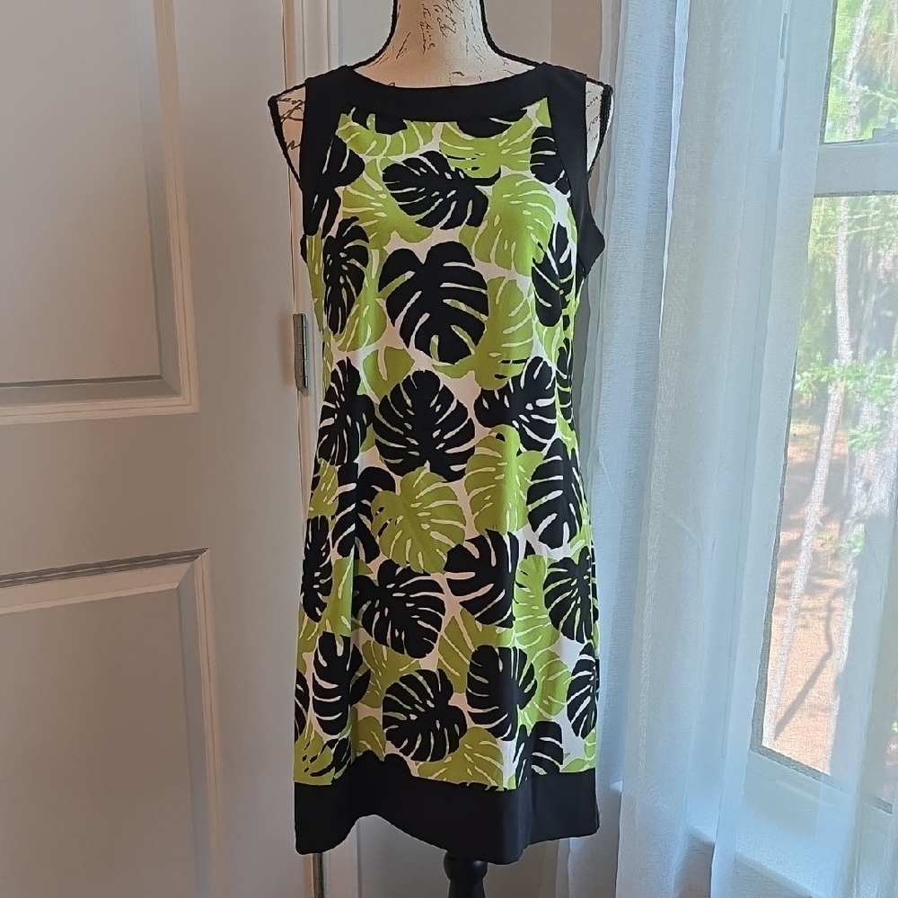 Jessica Howard Black and Green Leaf Print Mini Dress